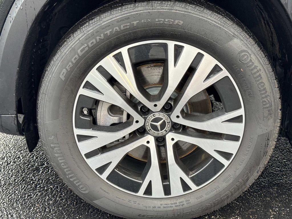 used 2025 Mercedes-Benz GLB 250 car