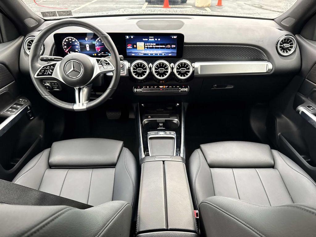 used 2025 Mercedes-Benz GLB 250 car