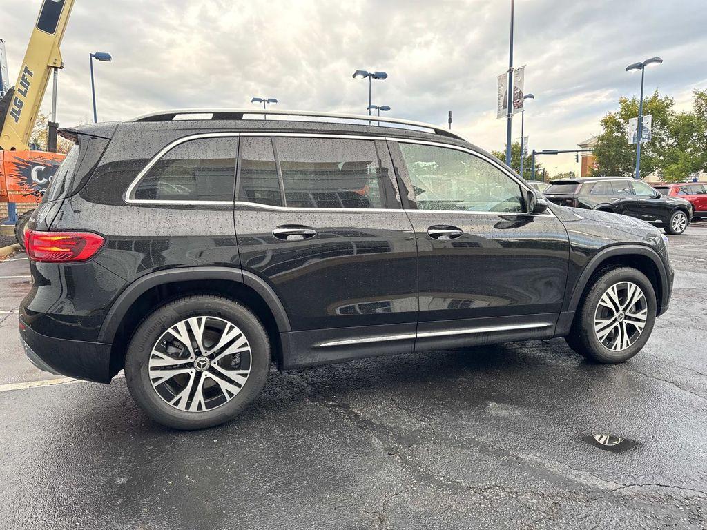 used 2025 Mercedes-Benz GLB 250 car