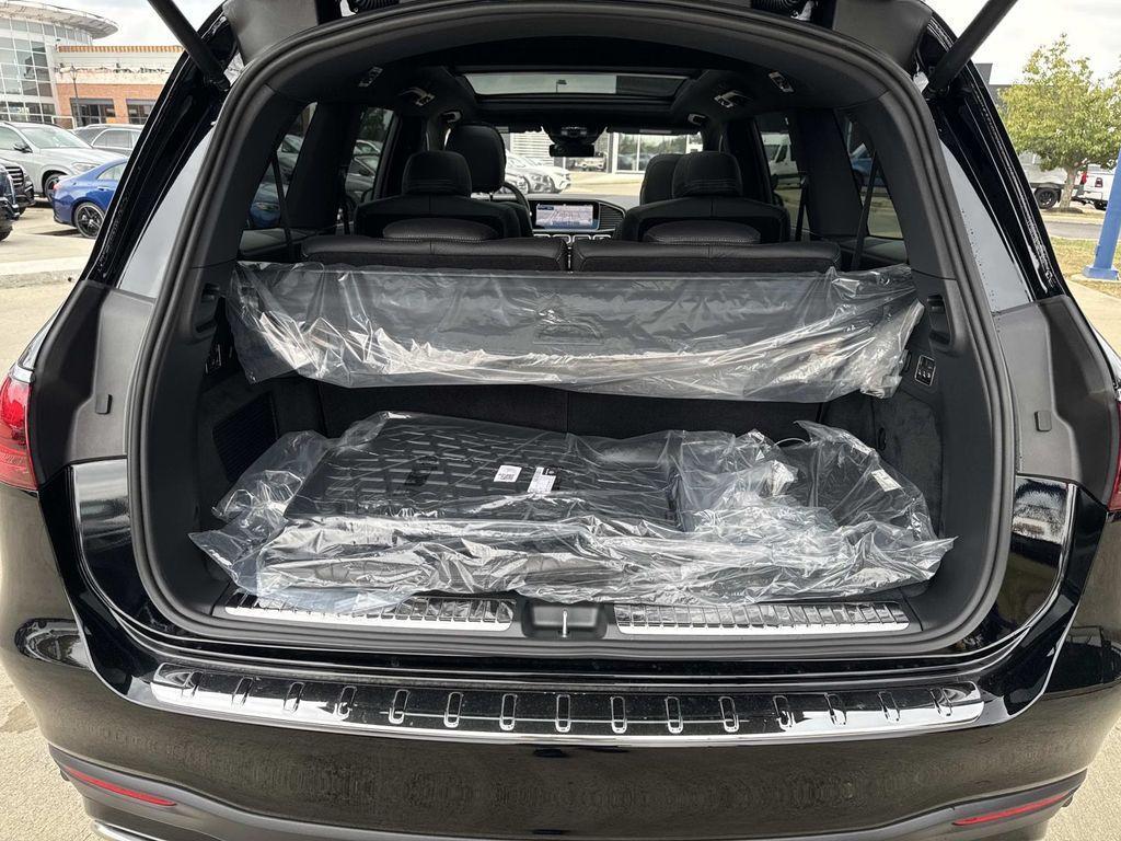 new 2026 Mercedes-Benz GLS 580 car, priced at $125,150