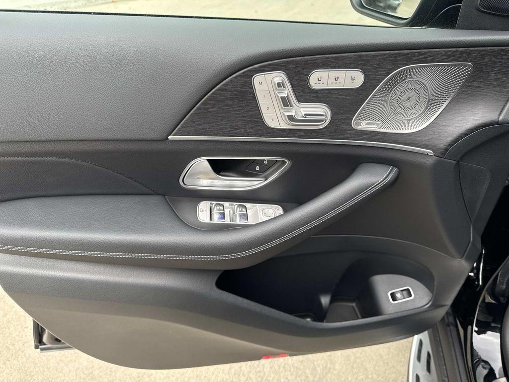 new 2026 Mercedes-Benz GLS 580 car, priced at $125,150