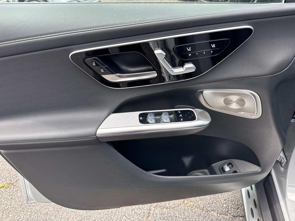 new 2025 Mercedes-Benz GLC 350e car, priced at $76,085