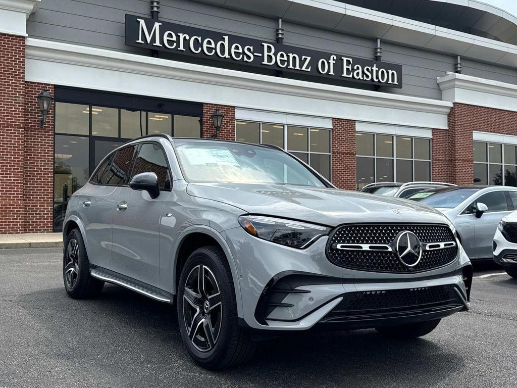 new 2025 Mercedes-Benz GLC 350e car, priced at $76,085