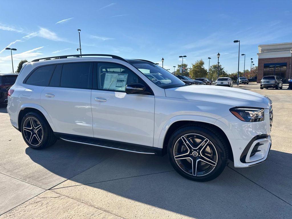 new 2026 Mercedes-Benz GLS 450 car, priced at $109,770