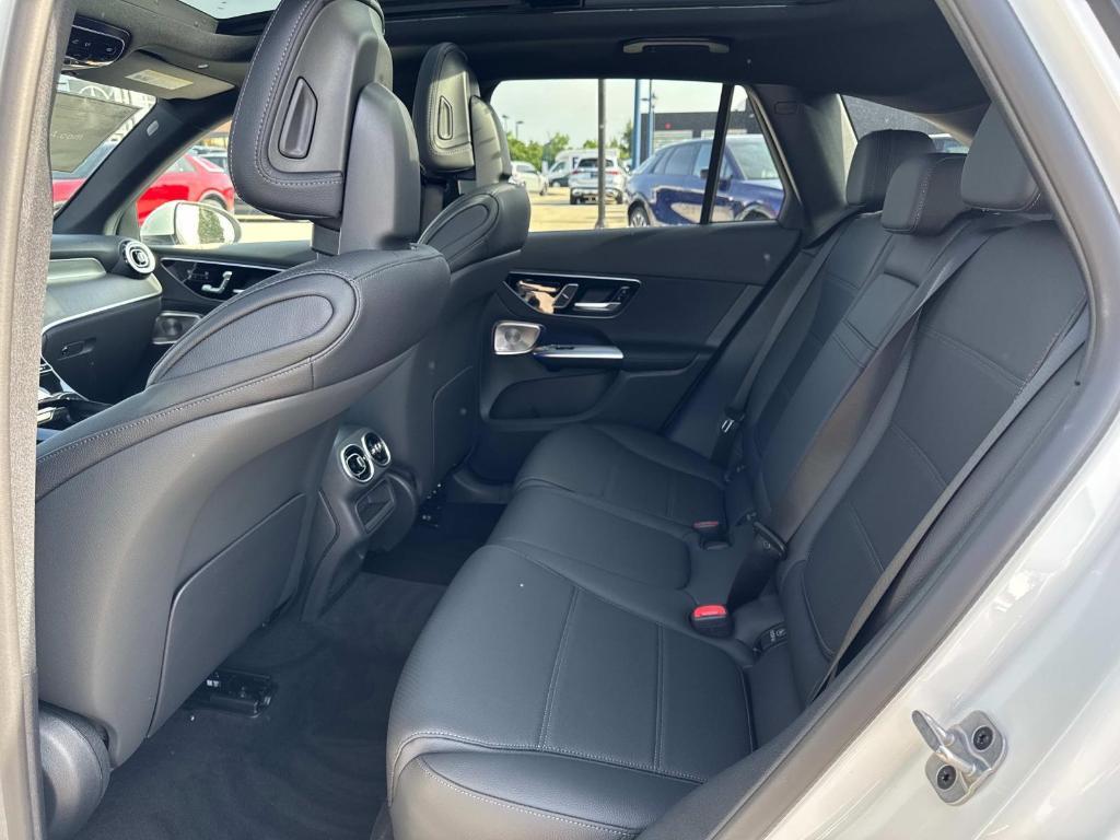 new 2025 Mercedes-Benz GLC 300 car, priced at $58,545