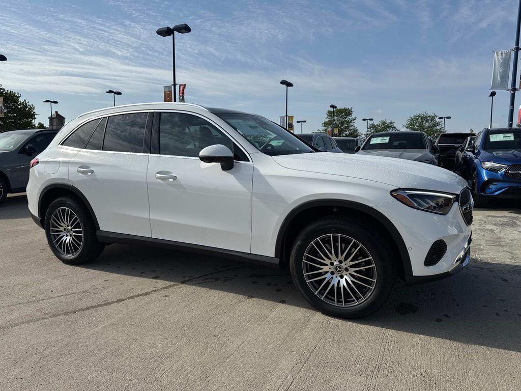 new 2025 Mercedes-Benz GLC 300 car, priced at $58,545