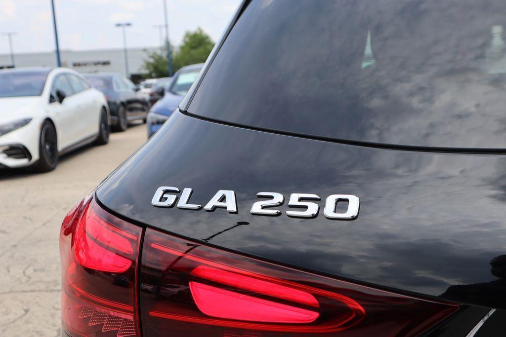 new 2025 Mercedes-Benz GLA 250 car