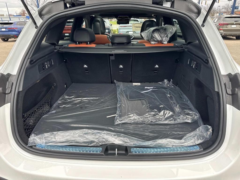 new 2026 Mercedes-Benz GLC 300 car, priced at $67,505