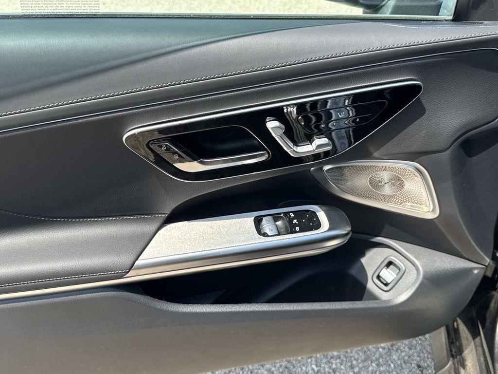 new 2025 Mercedes-Benz CLE 300 car