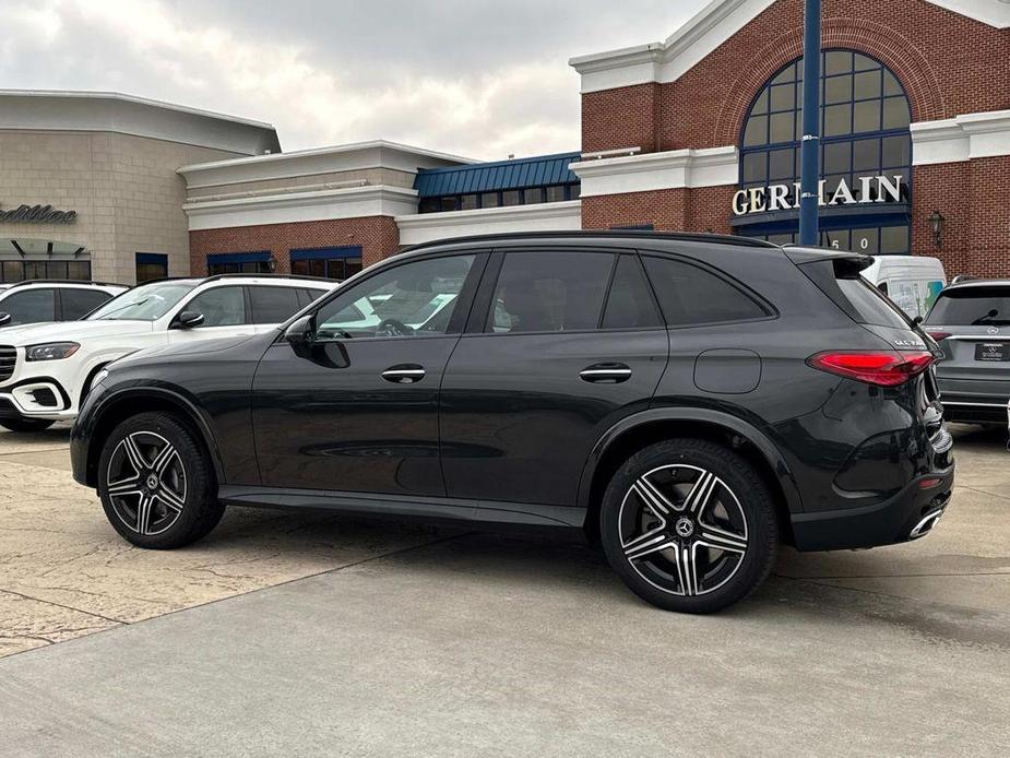 new 2025 Mercedes-Benz GLC 350e car