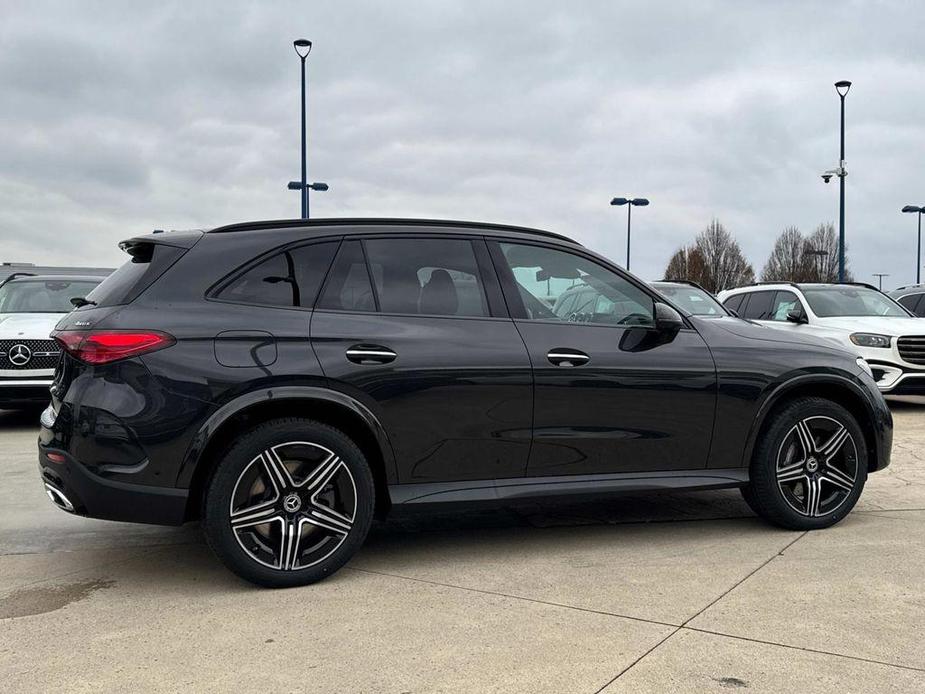 new 2025 Mercedes-Benz GLC 350e car