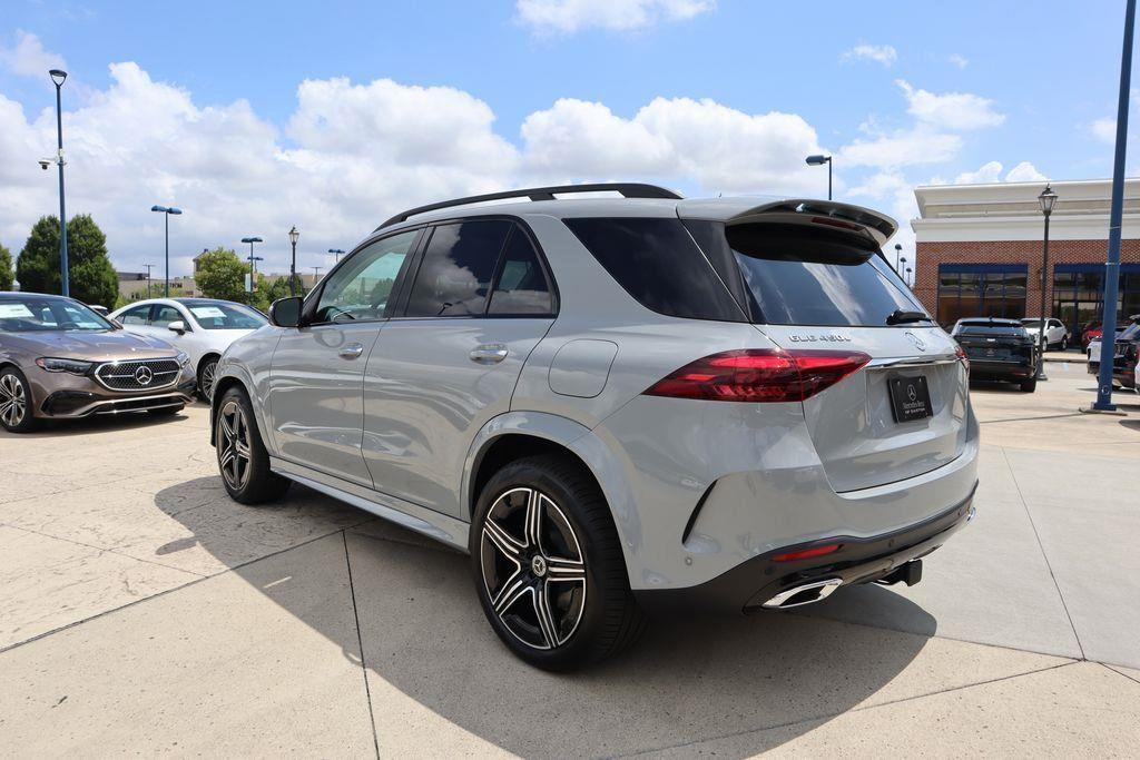 new 2024 Mercedes-Benz GLE 450 Plug-In Hybrid car