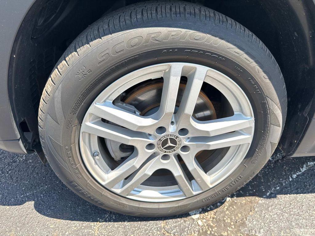 used 2023 Mercedes-Benz GLB 250 car, priced at $35,953