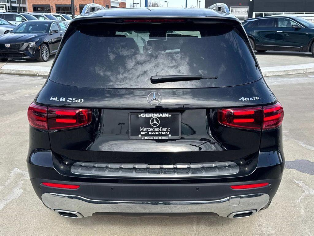 new 2025 Mercedes-Benz GLB 250 car, priced at $54,260