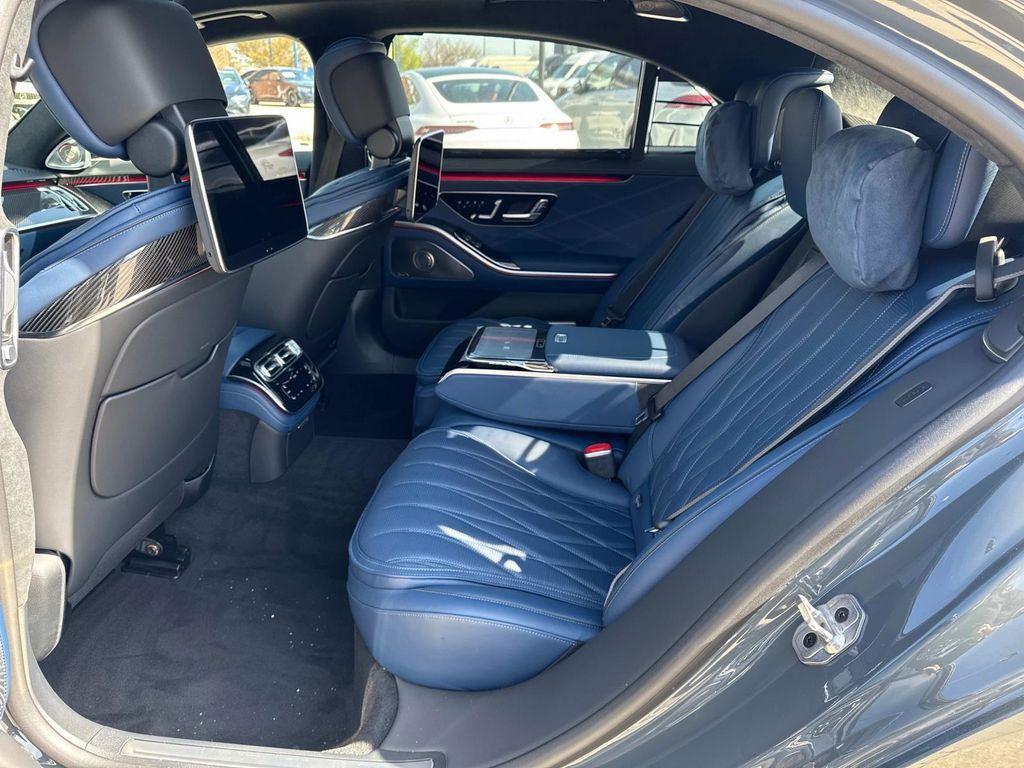 new 2025 Mercedes-Benz AMG S 63 E car, priced at $238,295