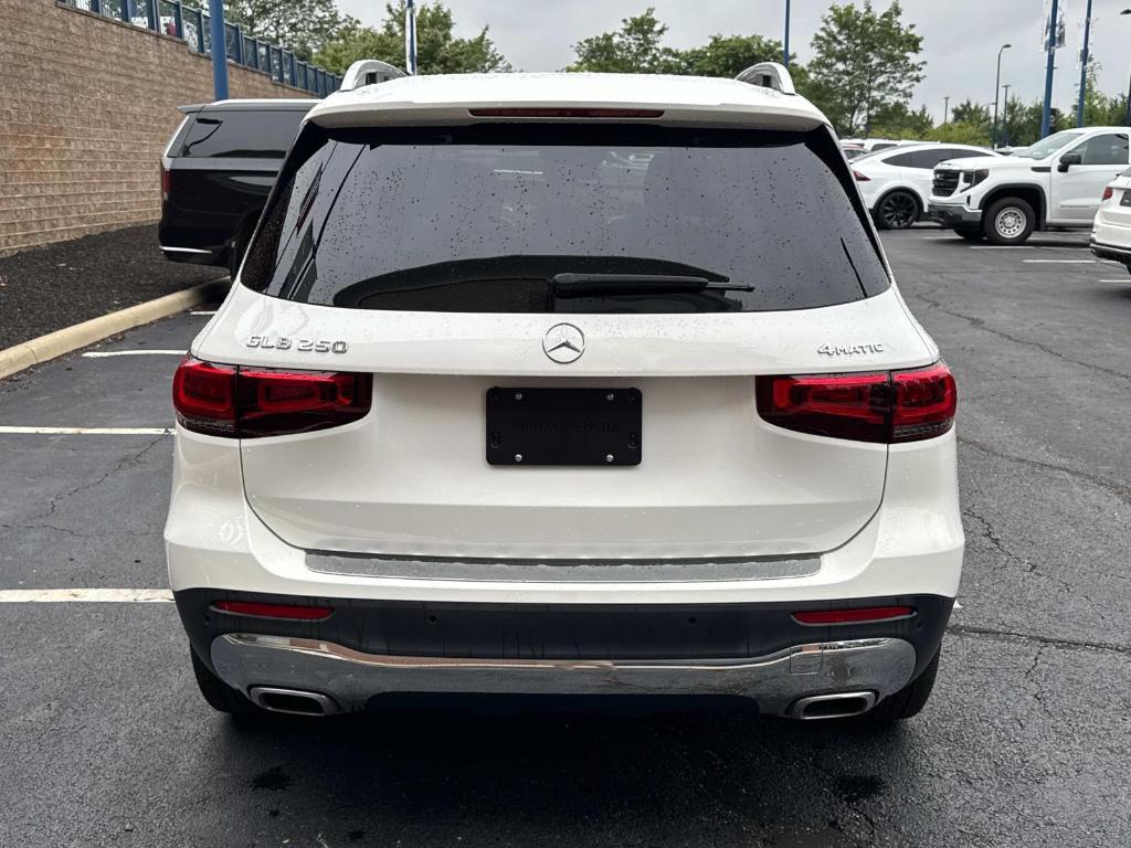 used 2022 Mercedes-Benz GLB 250 car, priced at $31,649