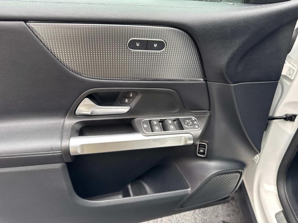 used 2022 Mercedes-Benz GLB 250 car, priced at $31,649