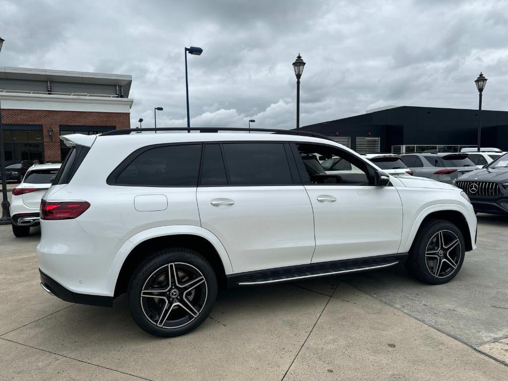 new 2025 Mercedes-Benz GLS 450 car, priced at $108,030