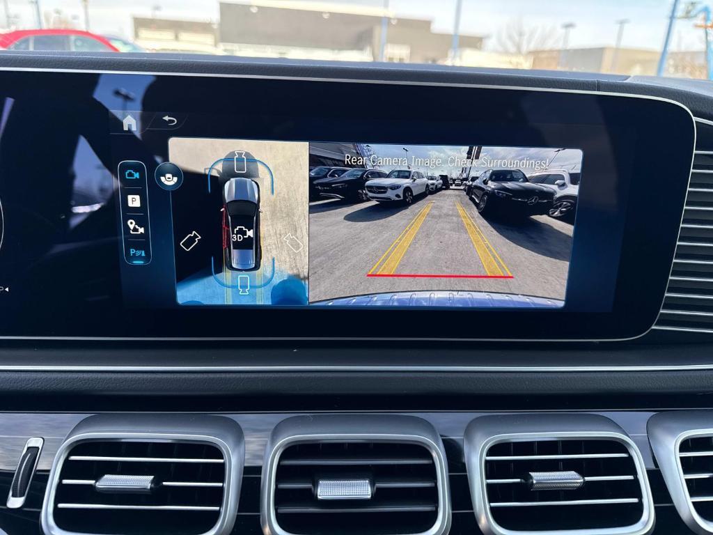 new 2025 Mercedes-Benz GLS 580 car, priced at $125,950