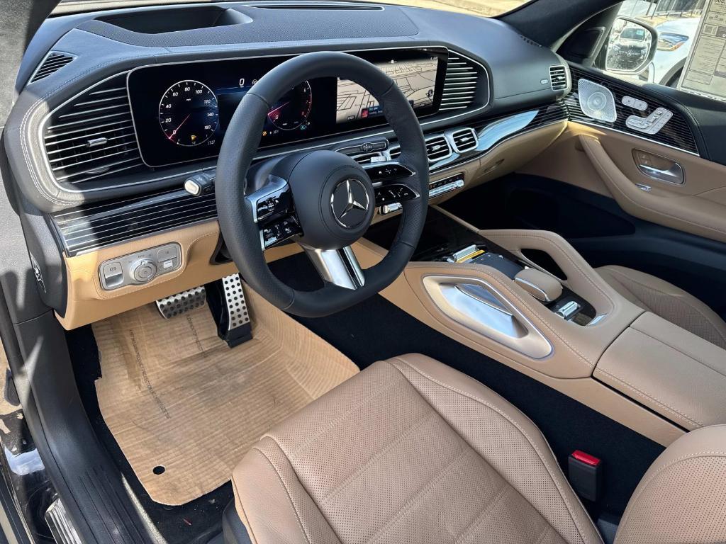 new 2025 Mercedes-Benz GLS 580 car, priced at $125,950