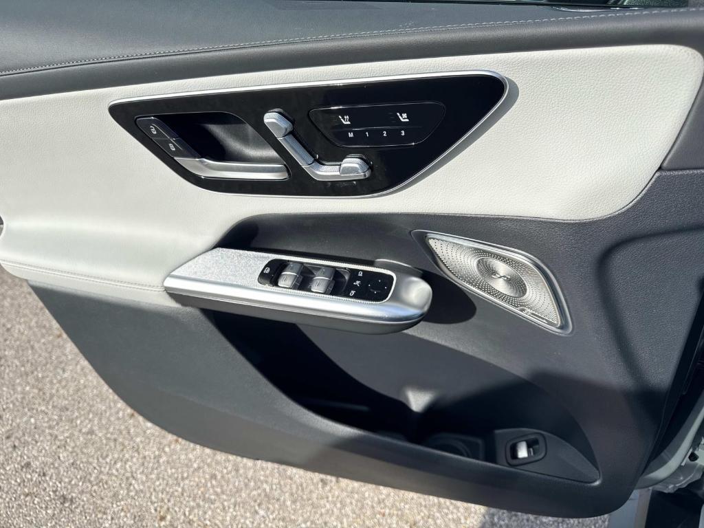 new 2026 Mercedes-Benz GLC 300 car, priced at $68,375