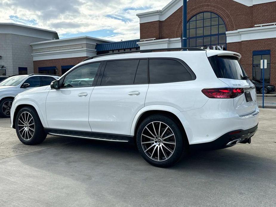 new 2024 Mercedes-Benz GLS 450 car