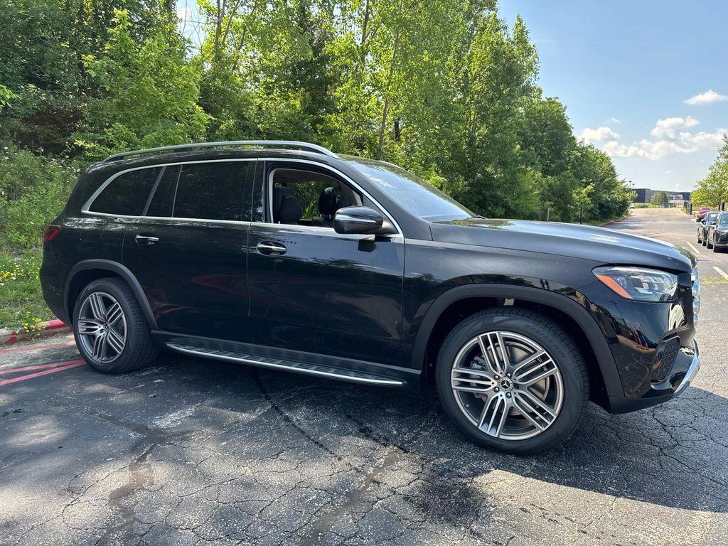 new 2025 Mercedes-Benz GLS 450 car, priced at $102,080