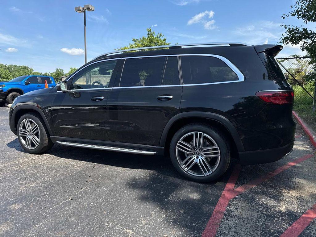 new 2025 Mercedes-Benz GLS 450 car, priced at $102,080