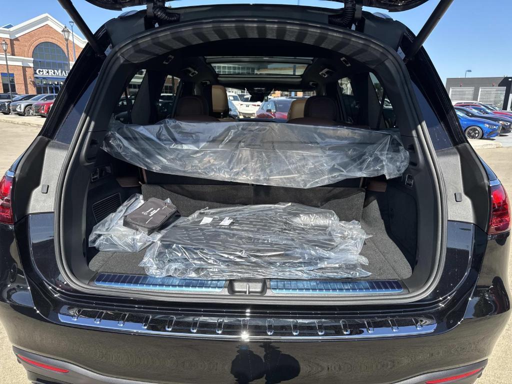 new 2026 Mercedes-Benz GLS 580 car, priced at $125,500
