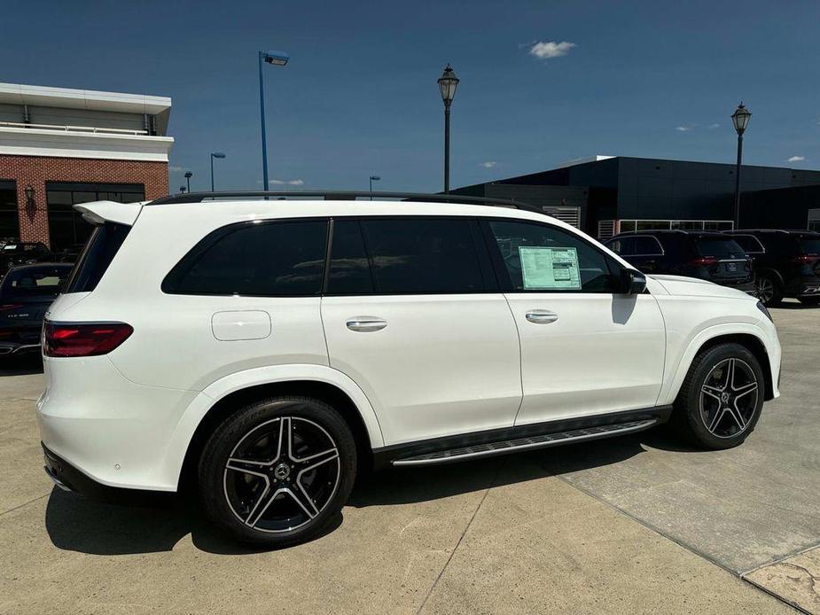 new 2024 Mercedes-Benz GLS 450 car