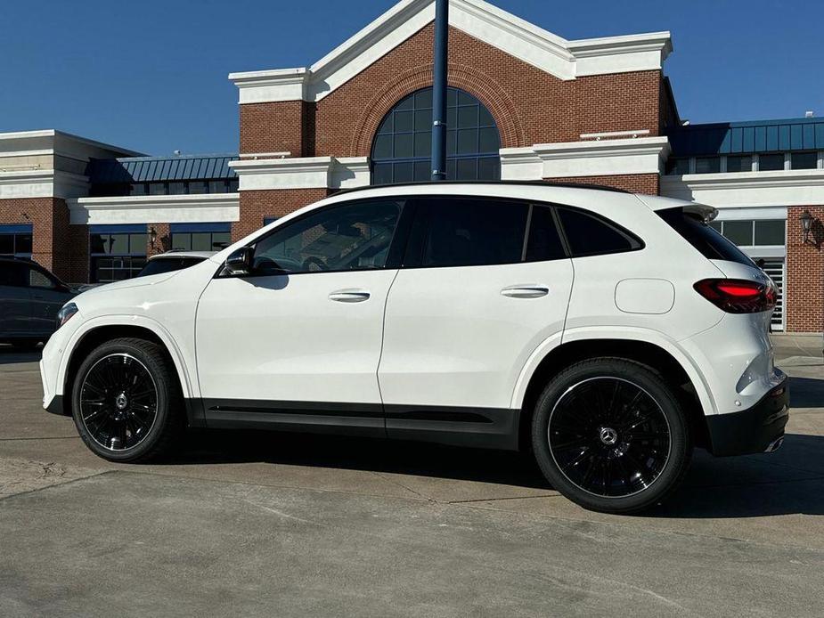 new 2025 Mercedes-Benz GLA 250 car