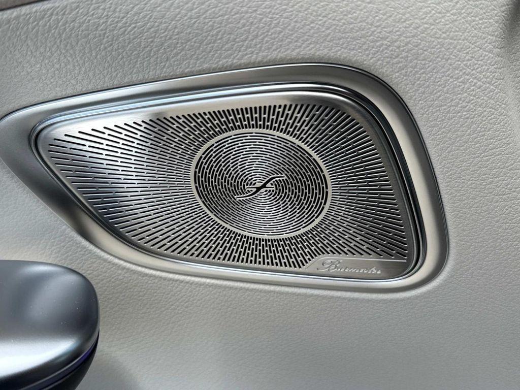new 2025 Mercedes-Benz GLC 300 car, priced at $62,520