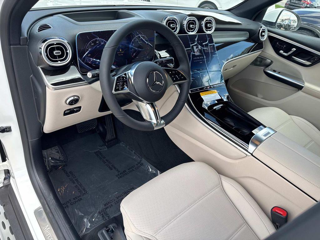 new 2025 Mercedes-Benz GLC 300 car, priced at $62,520