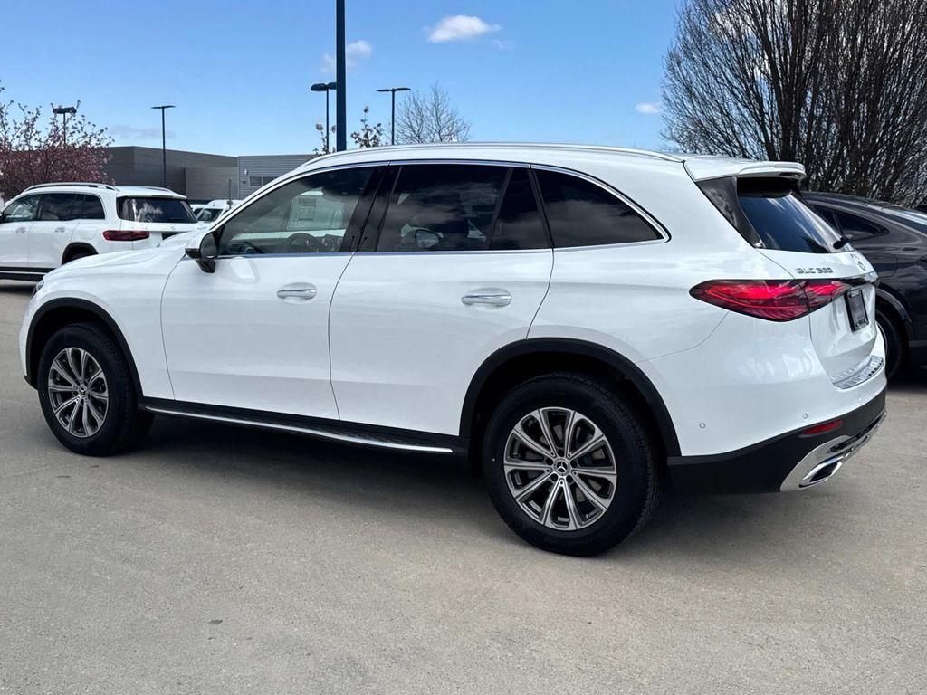new 2025 Mercedes-Benz GLC 300 car, priced at $62,520