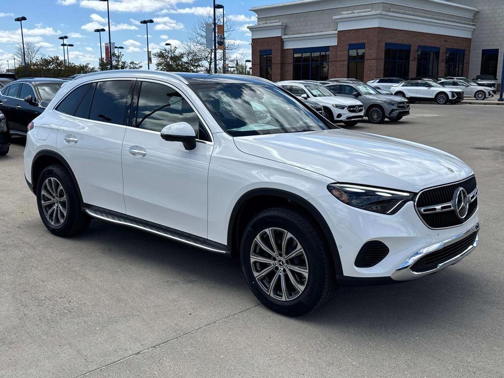 new 2025 Mercedes-Benz GLC 300 car, priced at $62,520