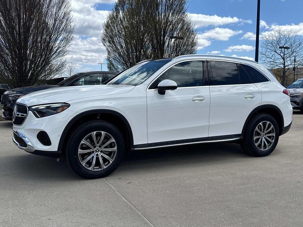 new 2025 Mercedes-Benz GLC 300 car, priced at $62,520