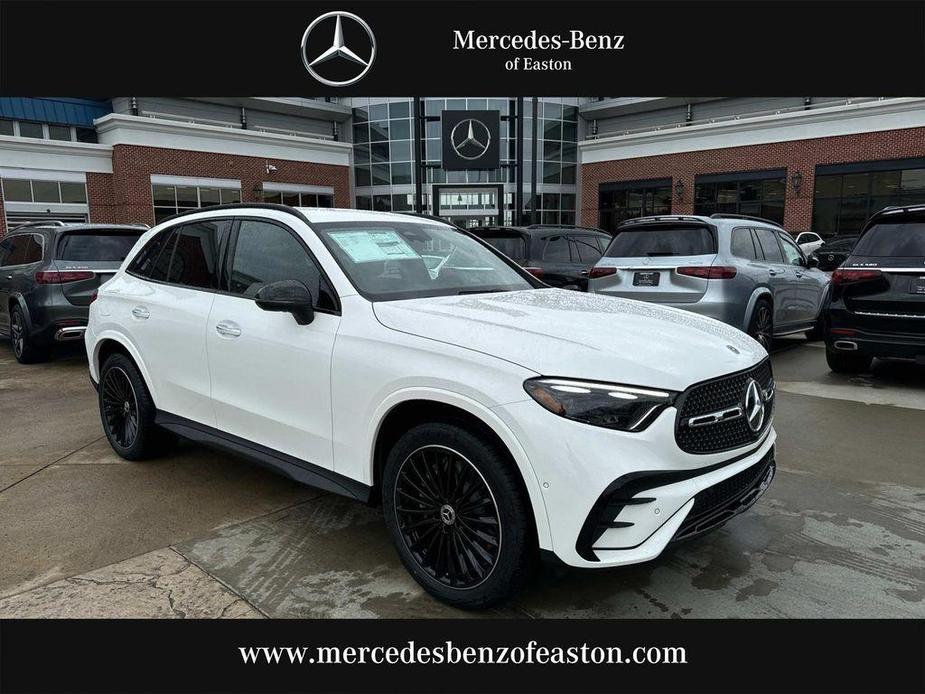 new 2025 Mercedes-Benz GLC 300 car