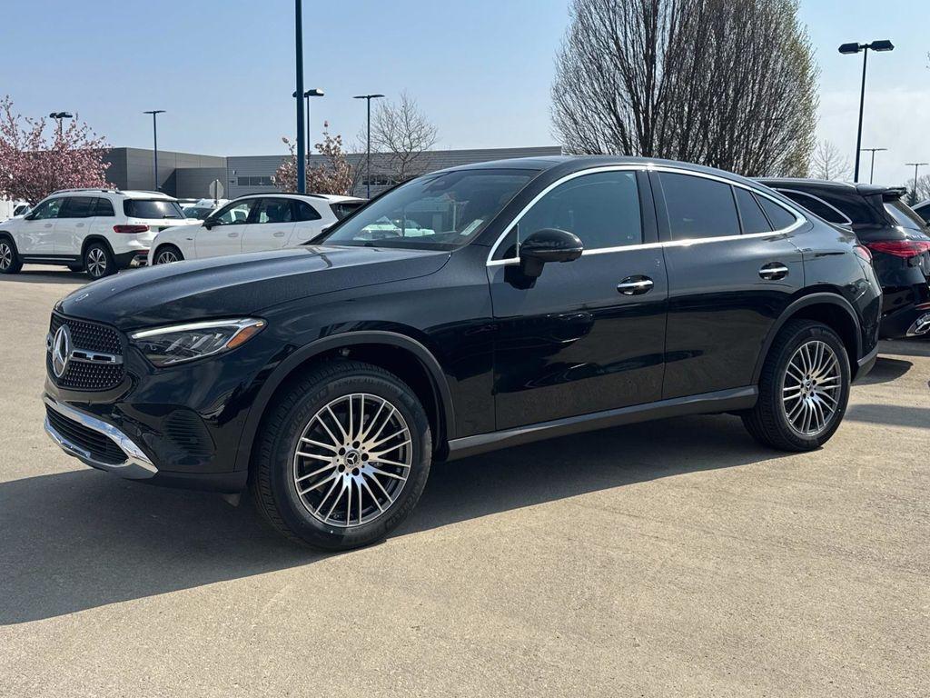 new 2025 Mercedes-Benz GLC 300 car, priced at $60,935