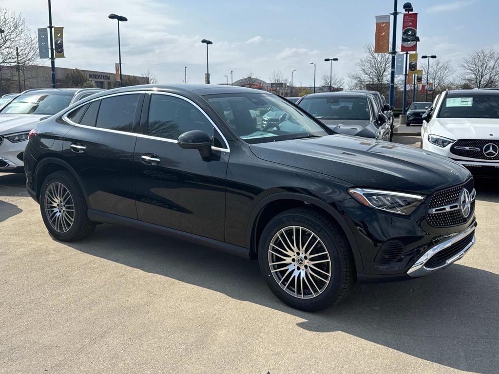 new 2025 Mercedes-Benz GLC 300 car, priced at $60,935