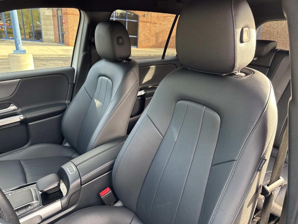 used 2022 Mercedes-Benz GLB 250 car, priced at $34,647