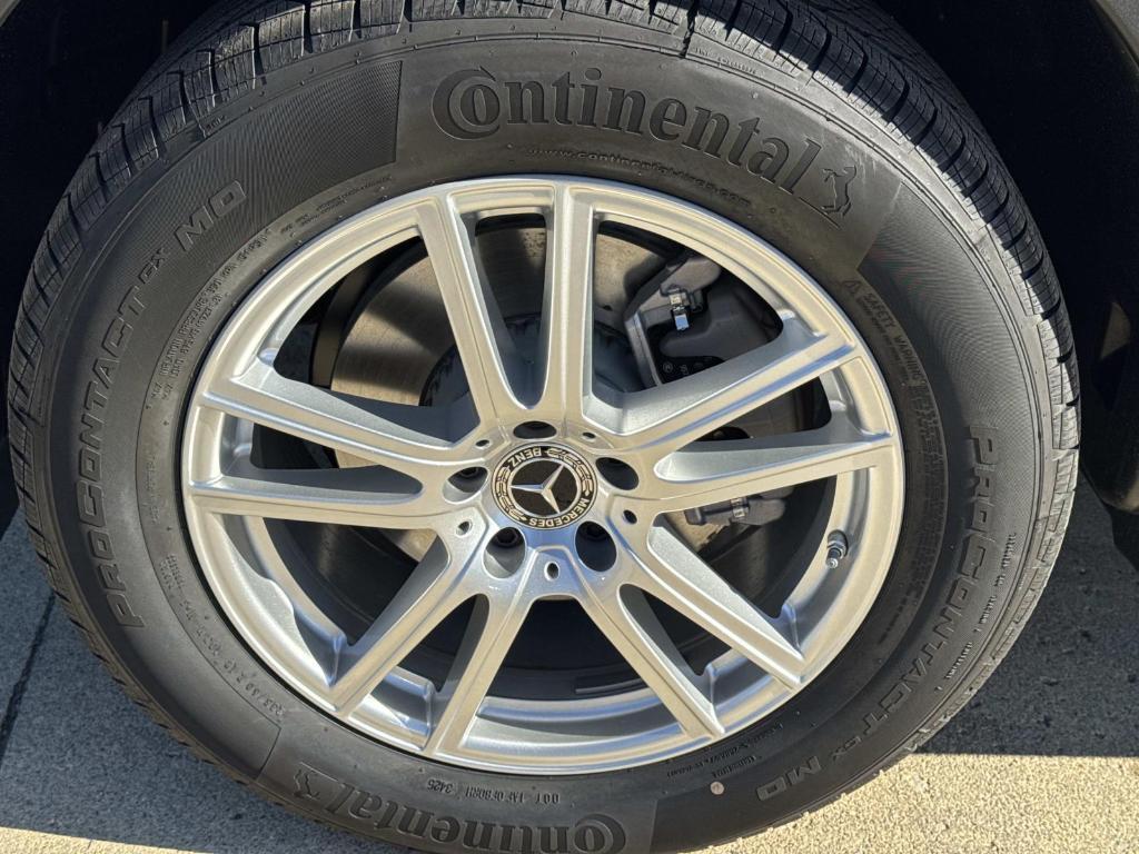 new 2026 Mercedes-Benz GLC 300 car, priced at $58,555