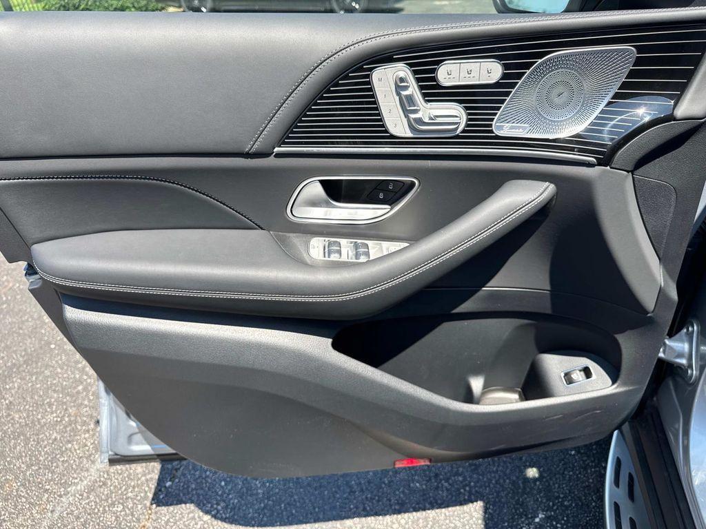 new 2025 Mercedes-Benz AMG GLE 53 car