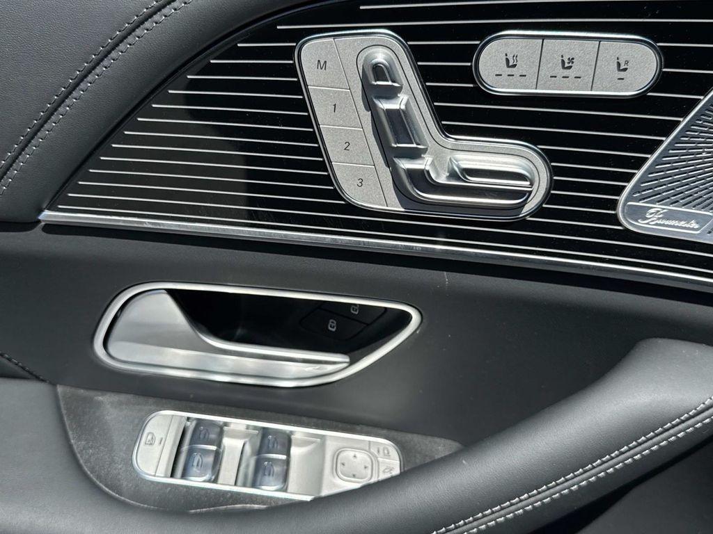 new 2025 Mercedes-Benz AMG GLE 53 car