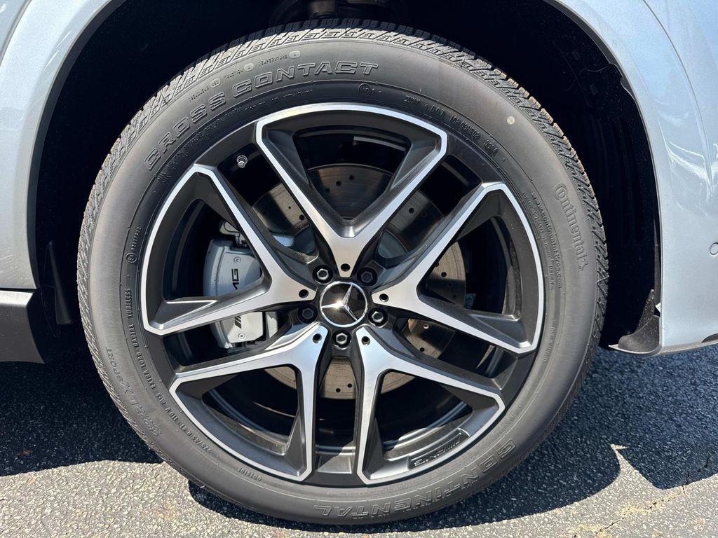 new 2025 Mercedes-Benz AMG GLE 53 car