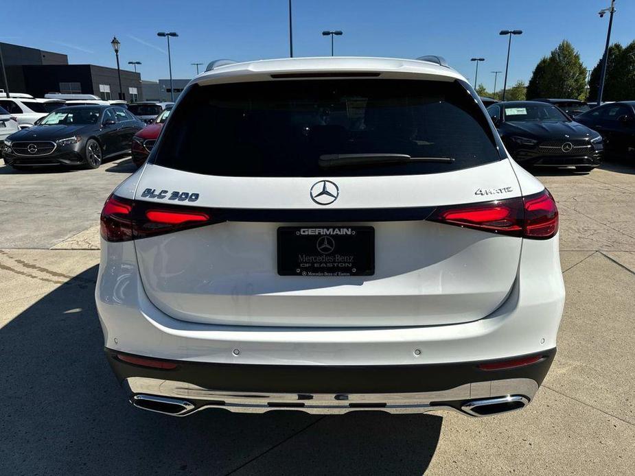 new 2024 Mercedes-Benz GLC 300 car