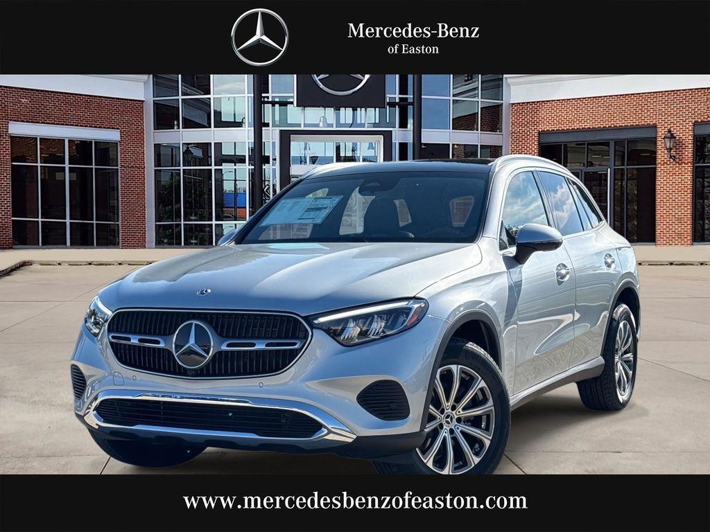 new 2026 Mercedes-Benz GLC 300 car, priced at $59,490