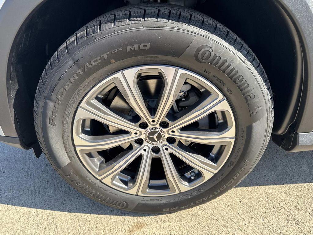 new 2026 Mercedes-Benz GLC 300 car, priced at $59,490