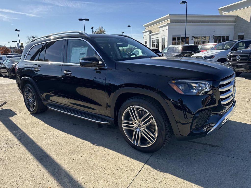 new 2026 Mercedes-Benz GLS 450 car, priced at $93,615