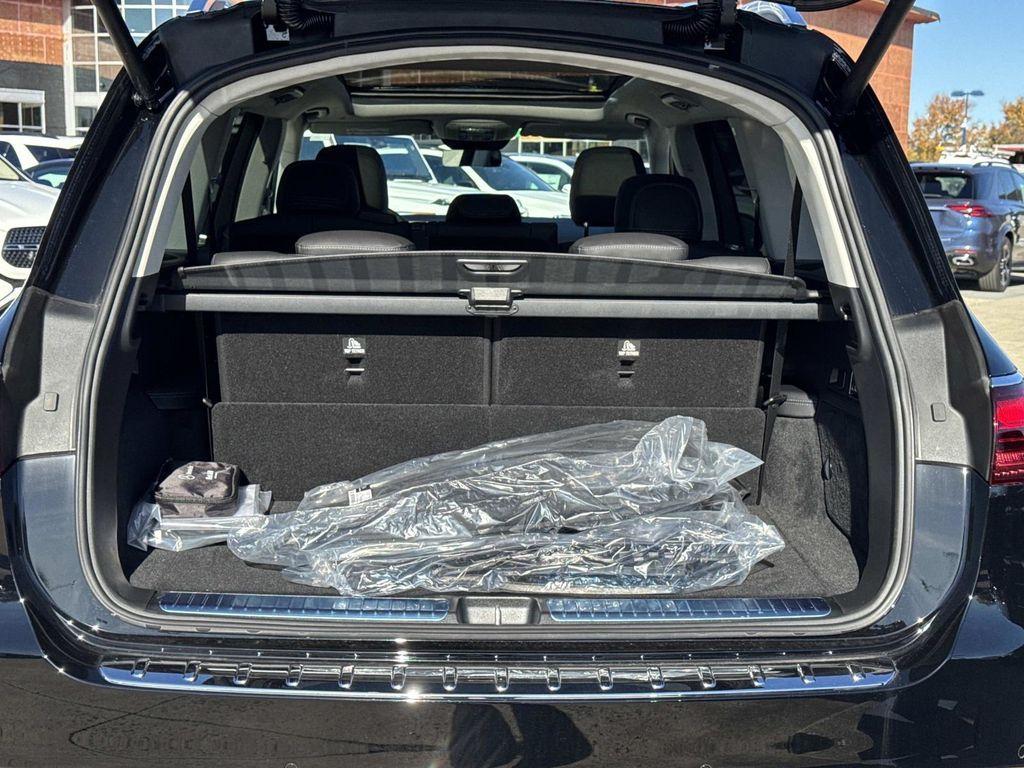 new 2026 Mercedes-Benz GLS 450 car, priced at $93,615