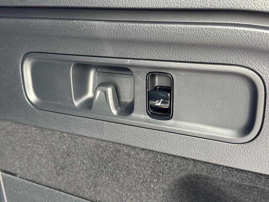 new 2025 Mercedes-Benz GLC 350e car, priced at $71,815
